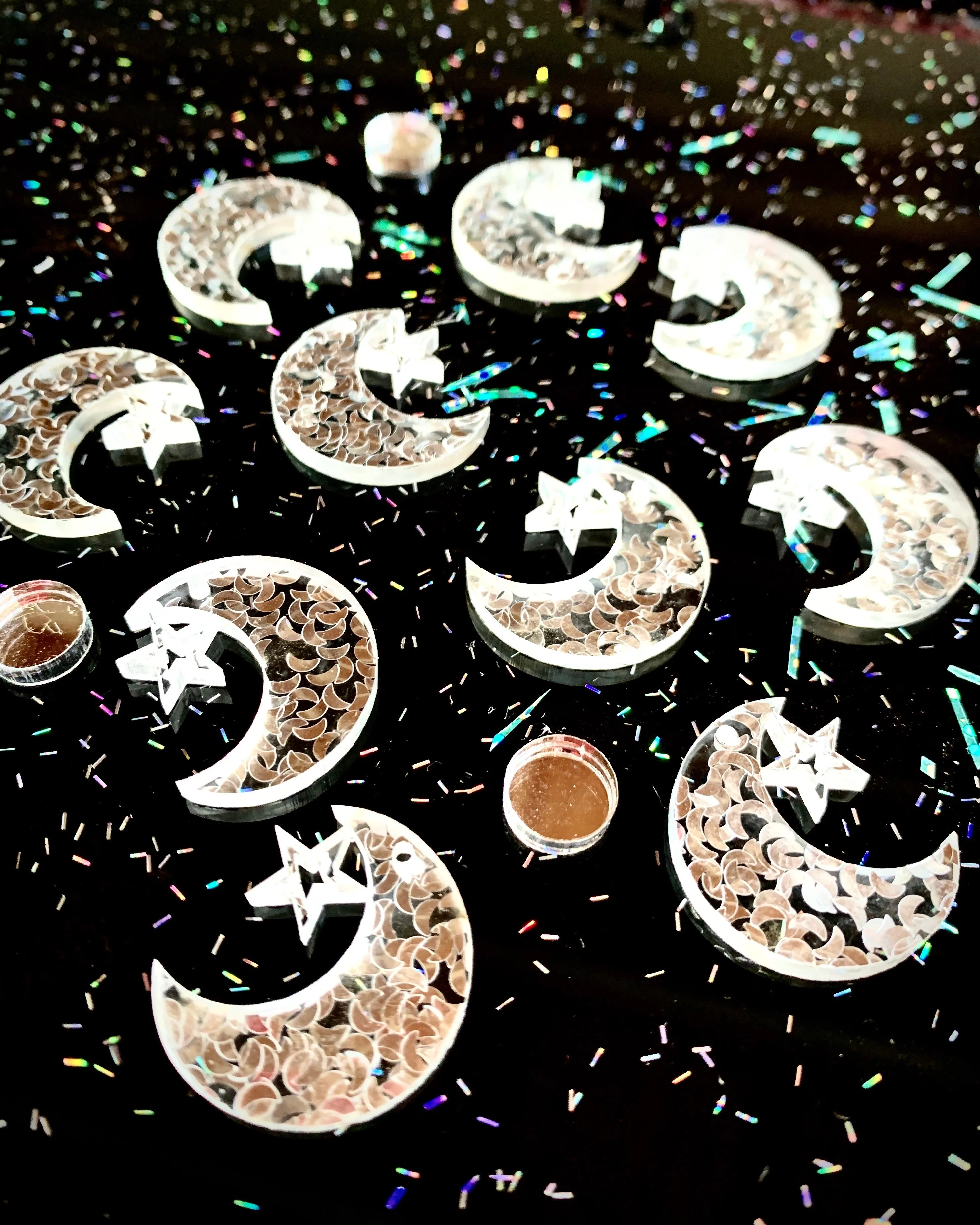 10 silver moons with star (25mm)