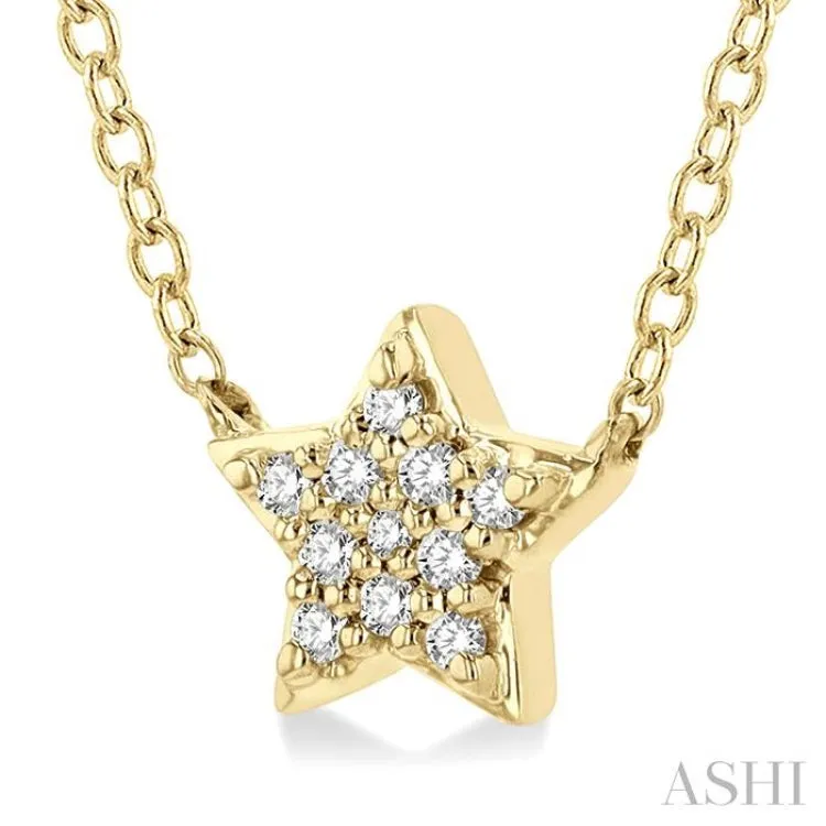 1/10 Ctw Star Round Cut Diamond Petite Fashion Pendant With Chain in 14K Yellow Gold