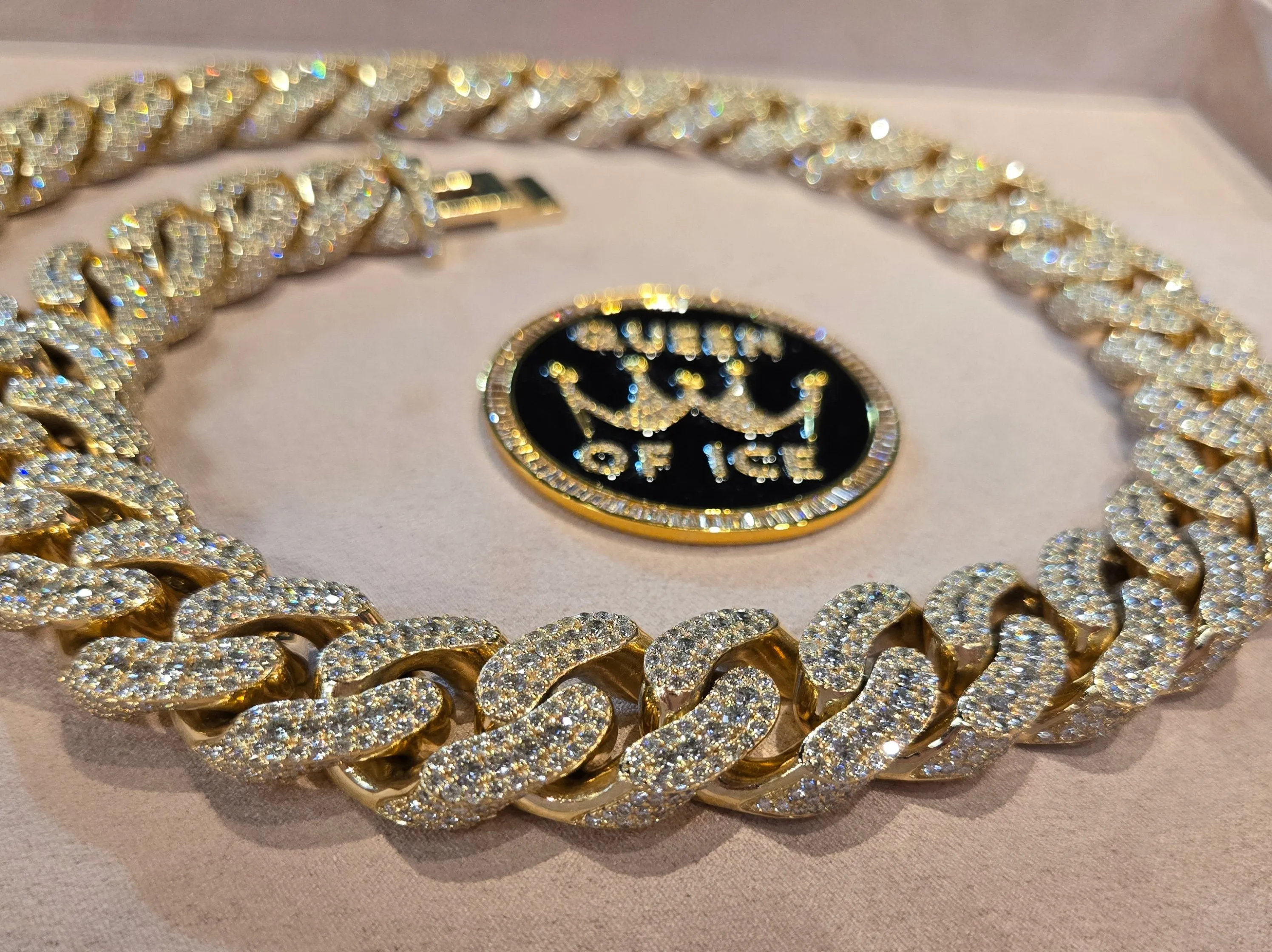 14K Gold and Diamonds 23mm 24" 755g 61.65CT Hip Hop Cuban Link Sided Bling Chain Necklace