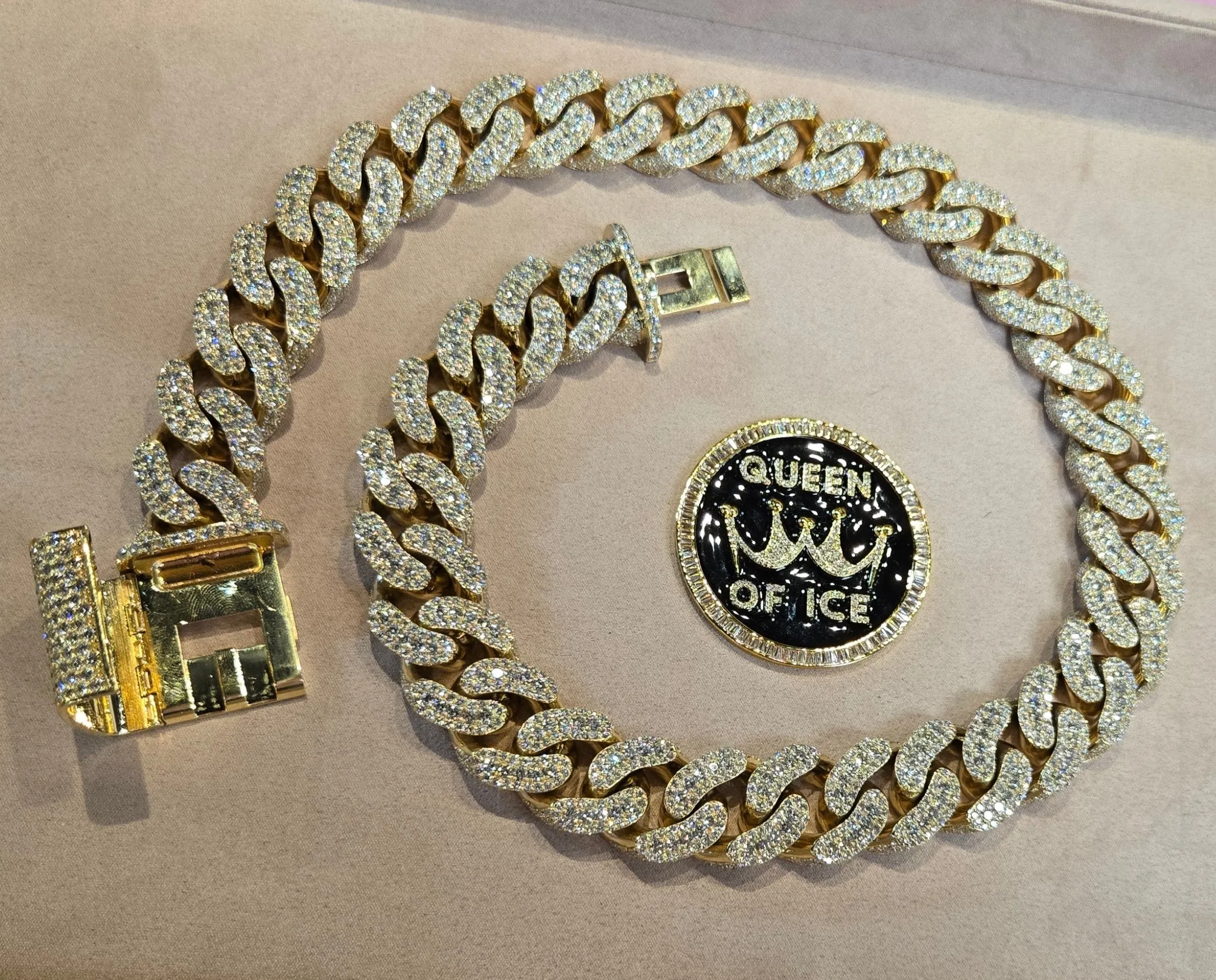 14K Gold and Diamonds 23mm 24" 755g 61.65CT Hip Hop Cuban Link Sided Bling Chain Necklace