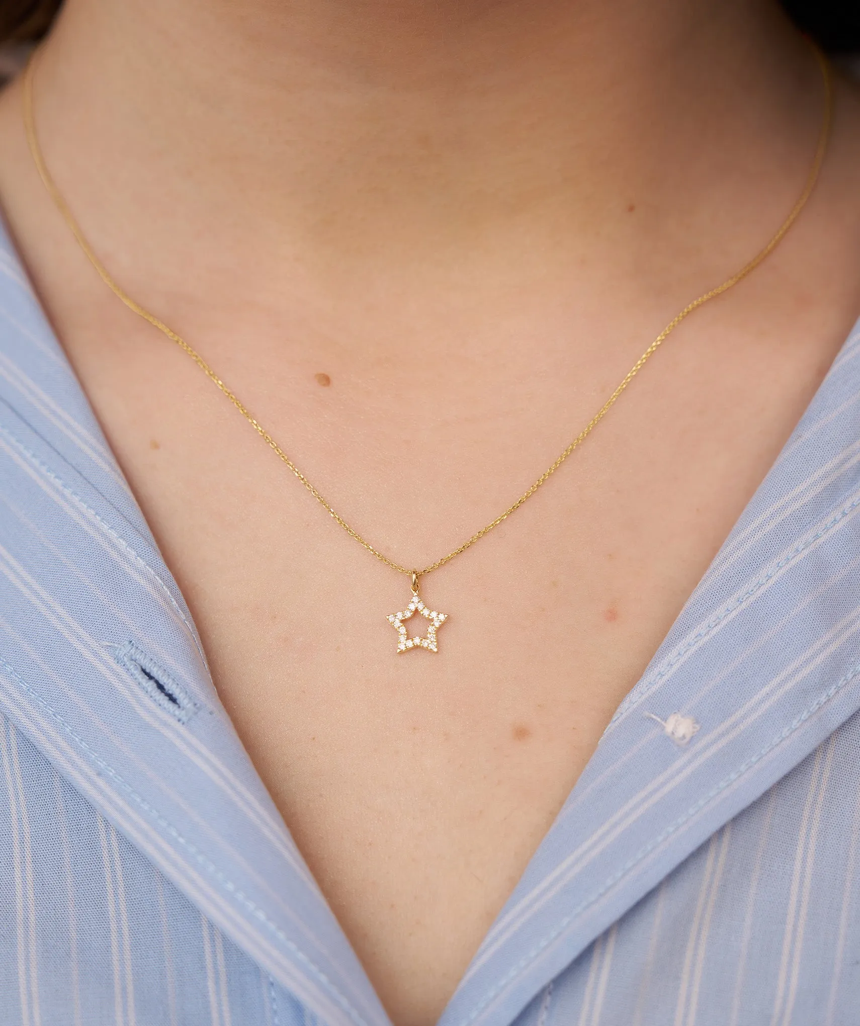 14K Gold Diamond Star Necklace