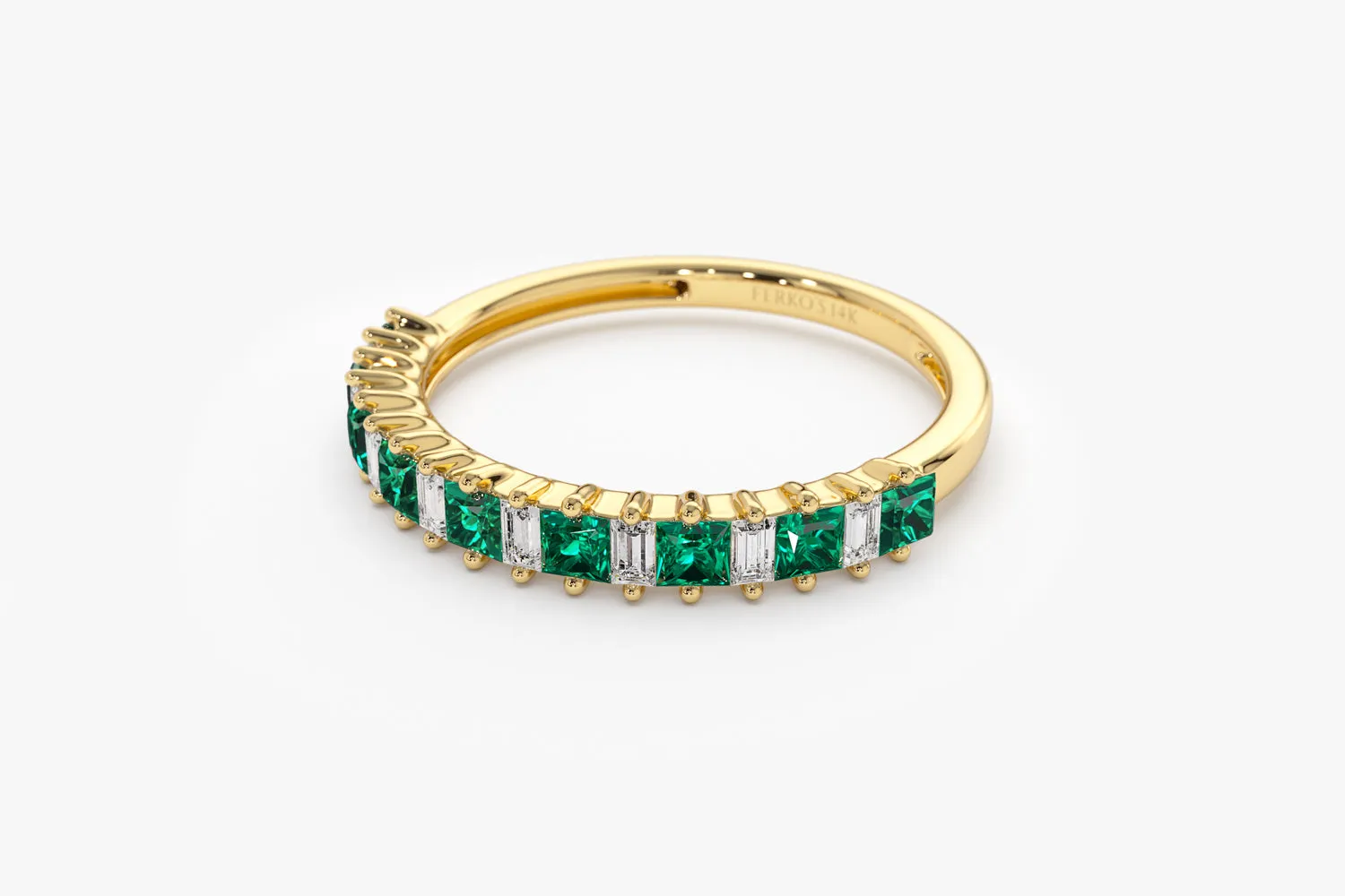 14k Unique Princess Cut Emerald and Baguette Diamond Ring