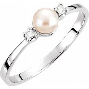 14K White 4.5 mm Akoya Cultured Pearl & Diamond Ring