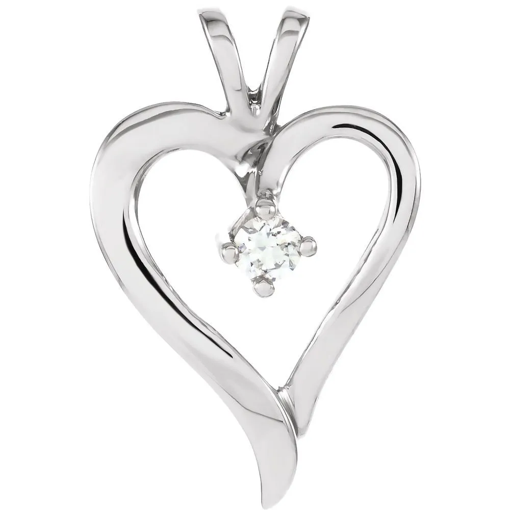 14k White Gold Diamond Heart Pendant