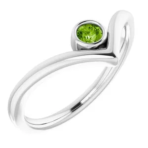 14K White Peridot Solitaire Bezel-Set "V" Ring