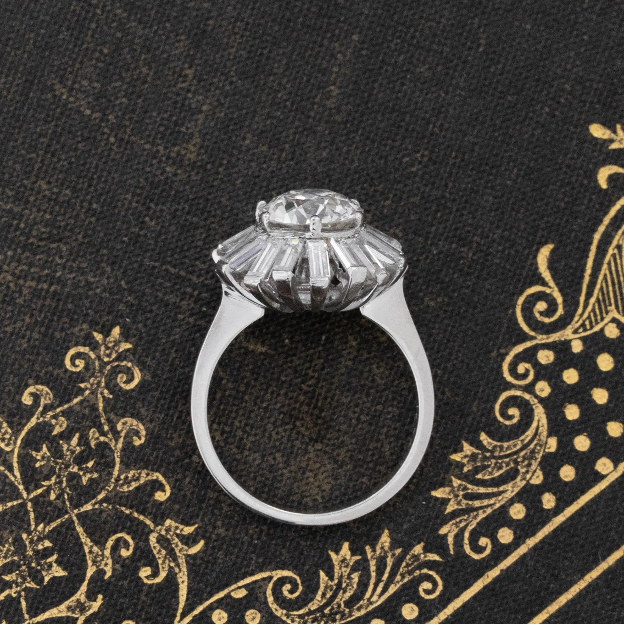 2.91ctw Vintage Old European Cut Diamond Cluster Ring, GIA I SI
