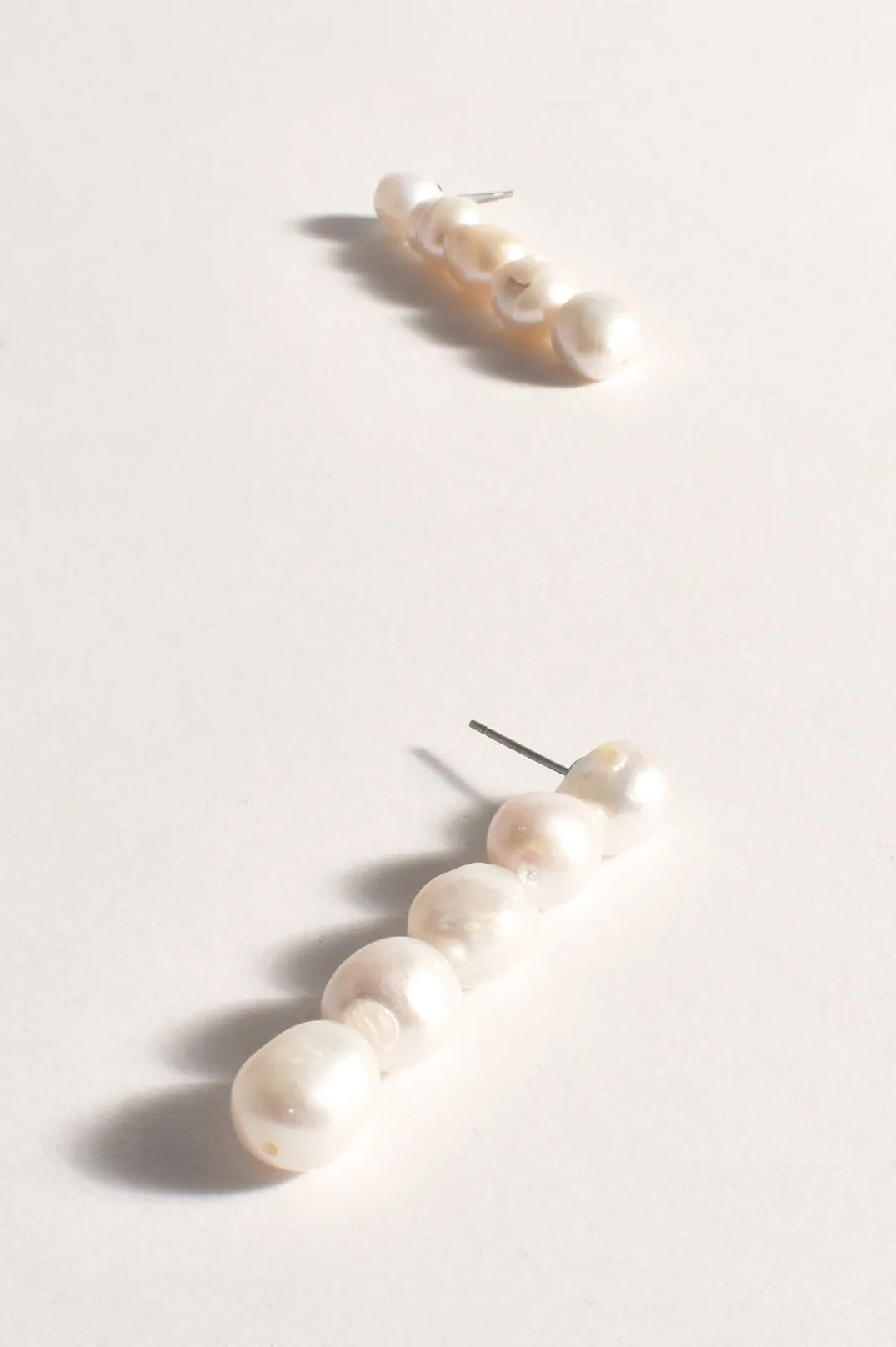 AED-3783CREA ADORNE EARRINGS