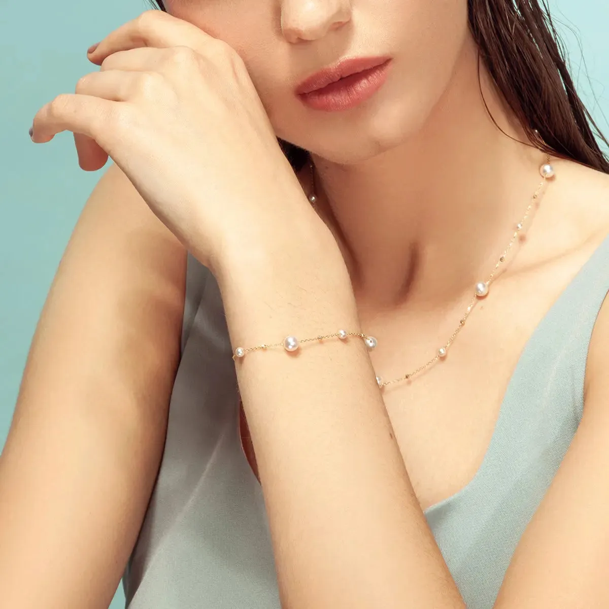 Akoya Pearl 18K Gold Baby's Breath Bracelet