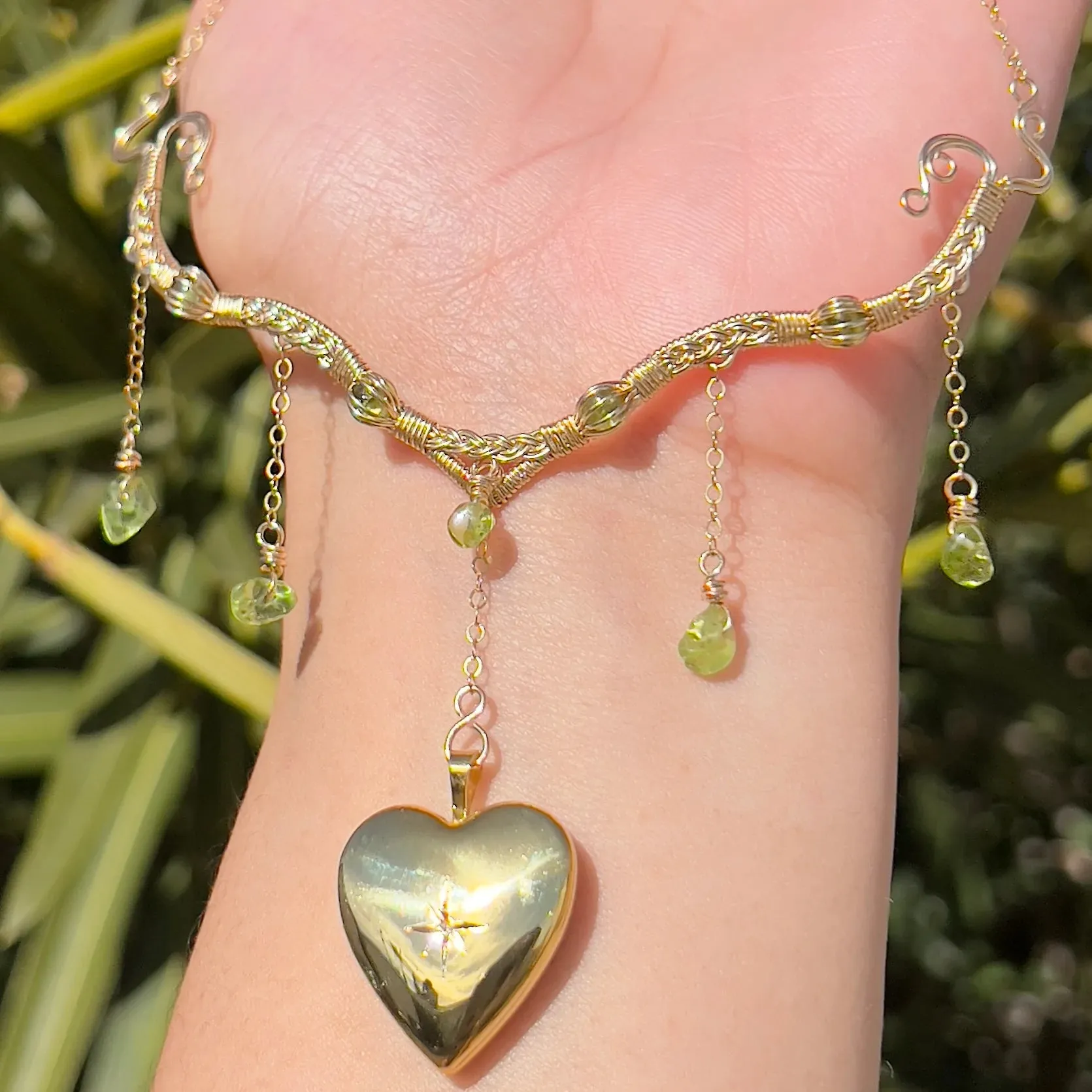 Astraea Lovers Locket Peridot 14KGF ✵