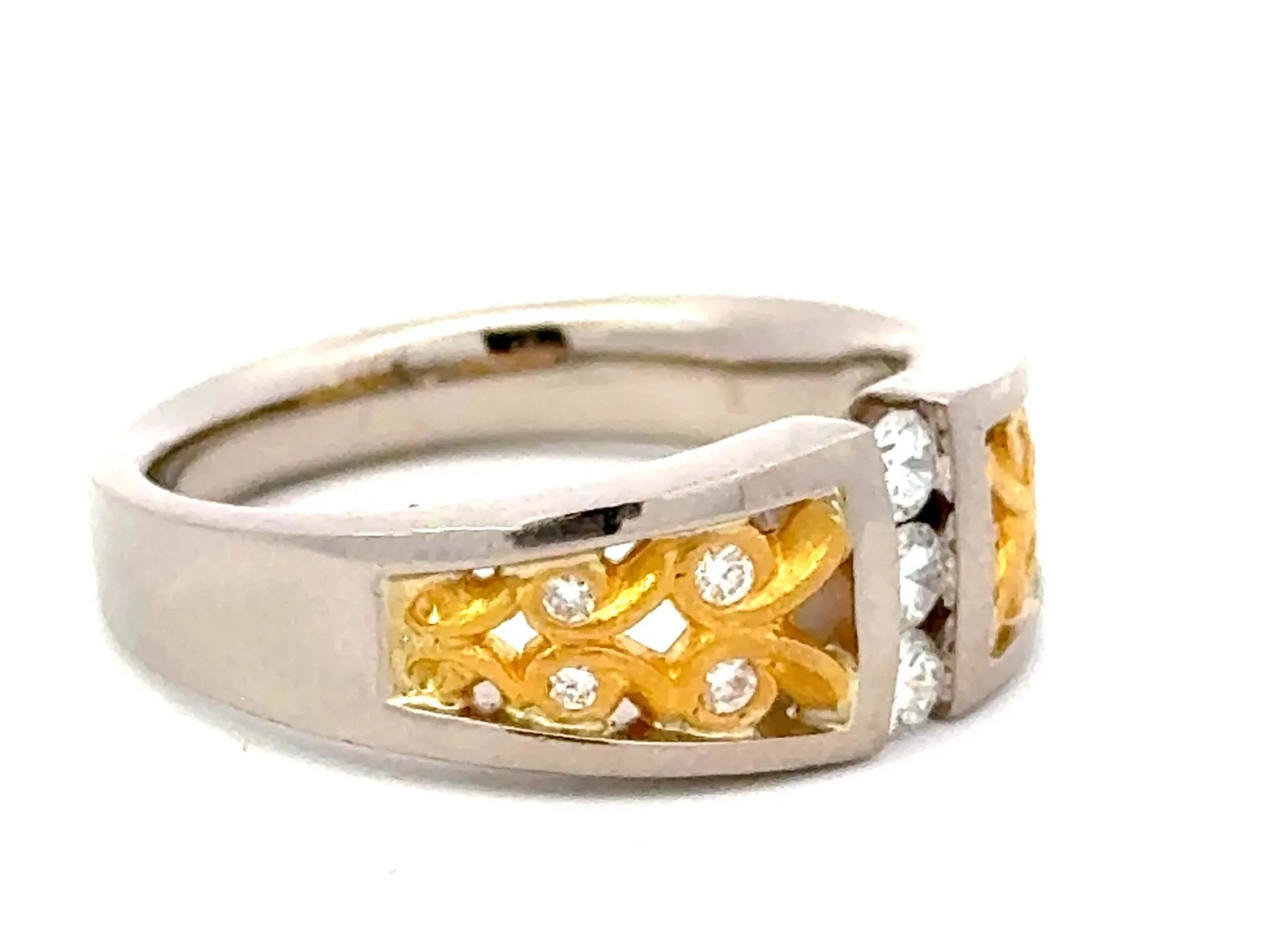 Brilliant Cut Vertical Diamond Row Ring 18K and 24K Yellow and White Gold