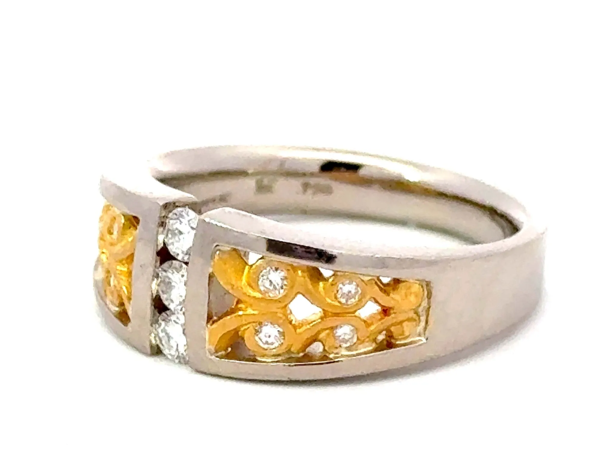 Brilliant Cut Vertical Diamond Row Ring 18K and 24K Yellow and White Gold