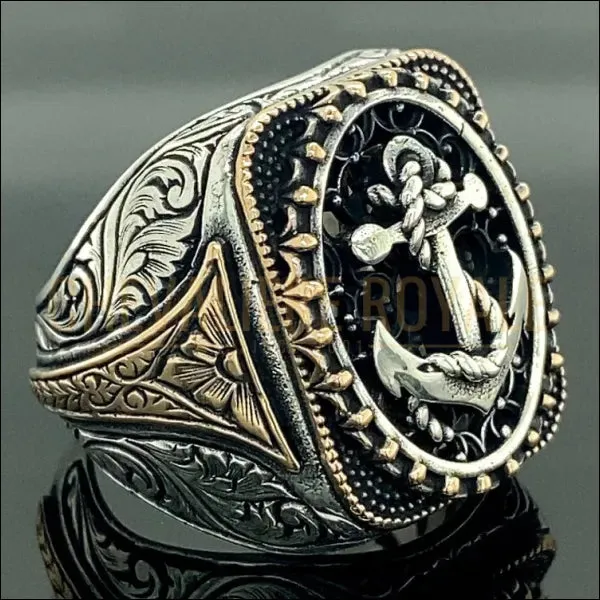 Chevalière homme ancre de marin artisanale orné de broderies