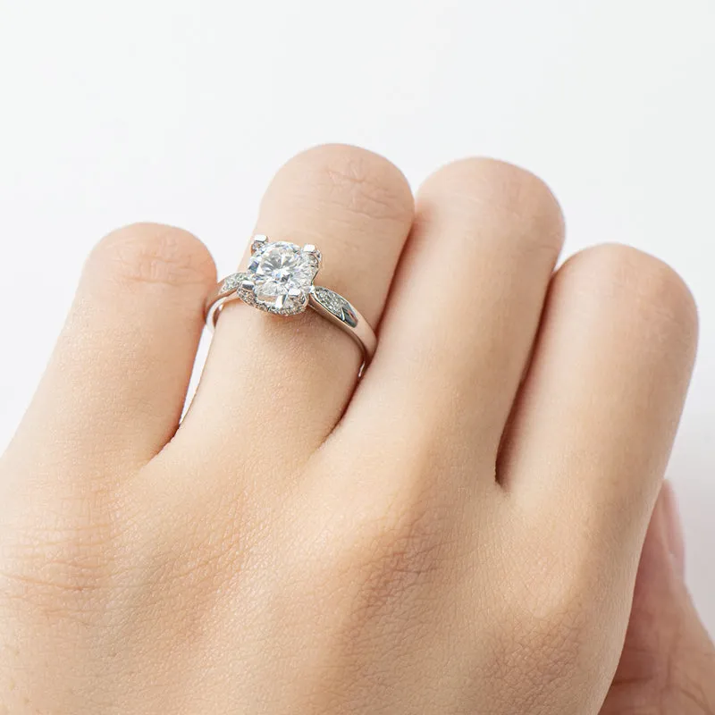 Classic Round Cut Moissanite Diamond Micro Setting Solitaire Ring