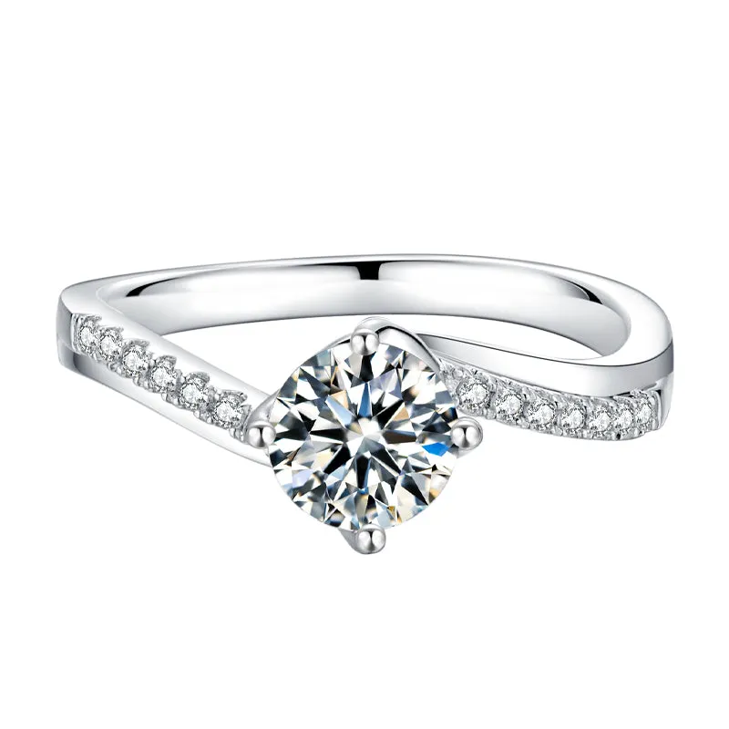 Classic Round Cut Moissanite Diamond Twist Ring