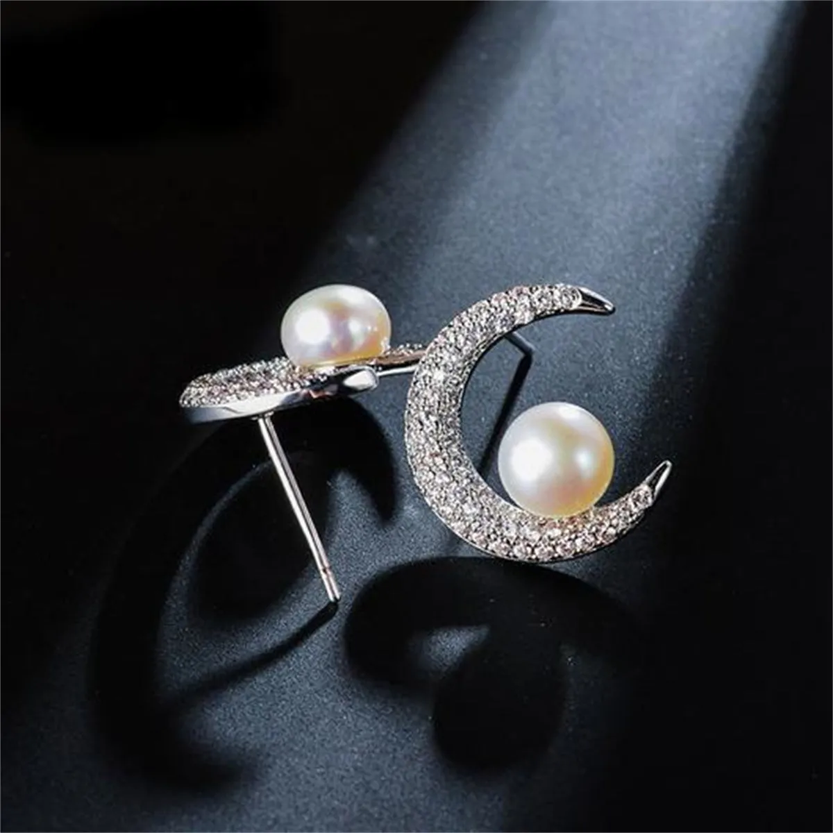 Cubic Zirconia & Pearl Silver-Plated Crescent Stud Earrings
