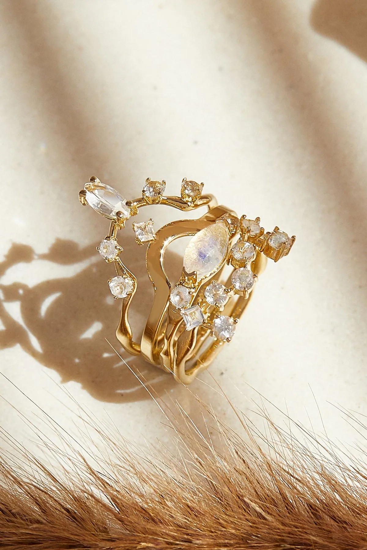 Curve Ring with White Topaz