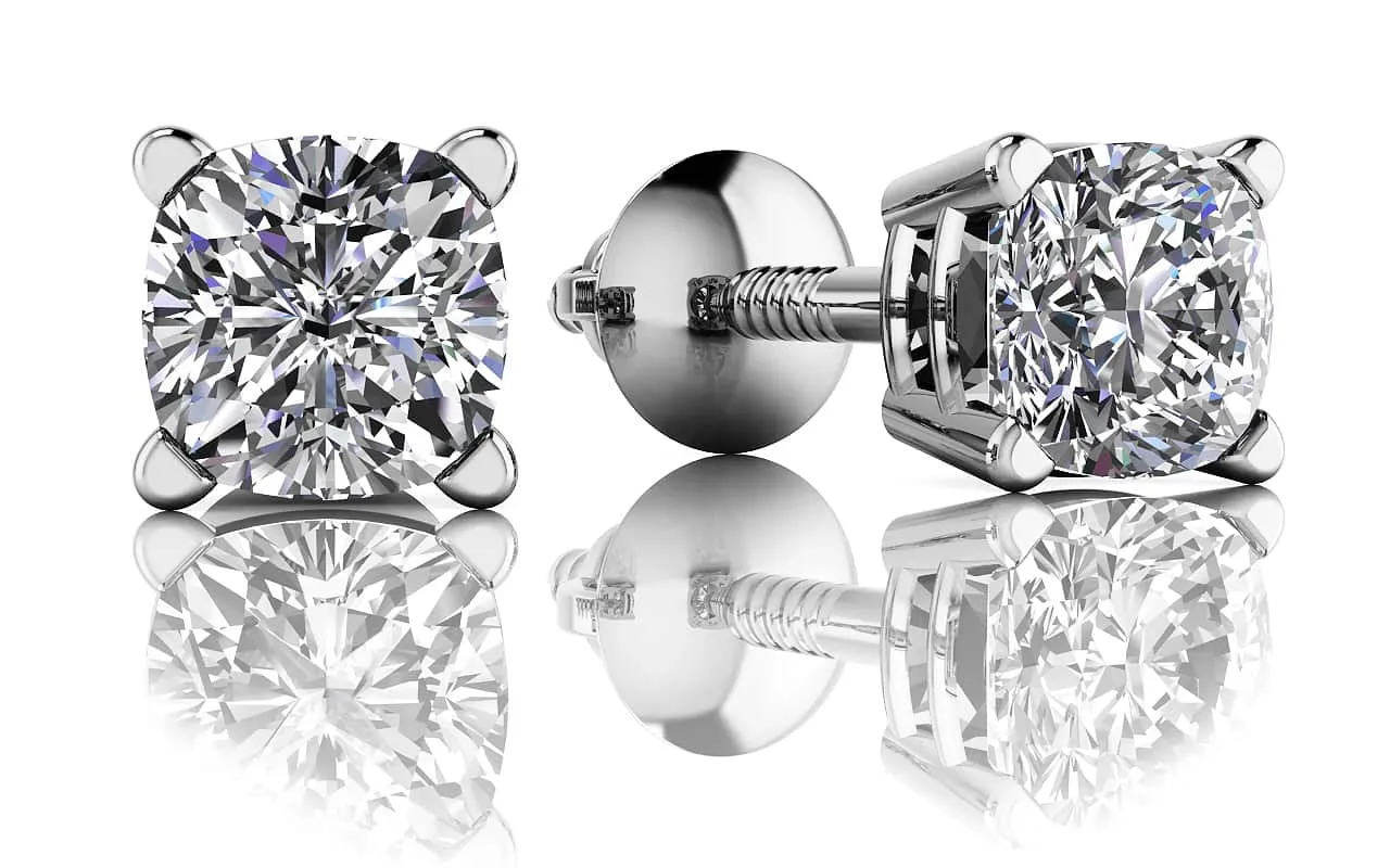 Cushion Cut Diamond Diamond Studs with 1.50 ct.(finished) 5mm