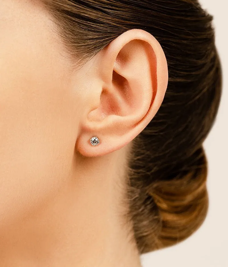 Cushion Cut Diamond Diamond Studs with 1.50 ct.(finished) 5mm