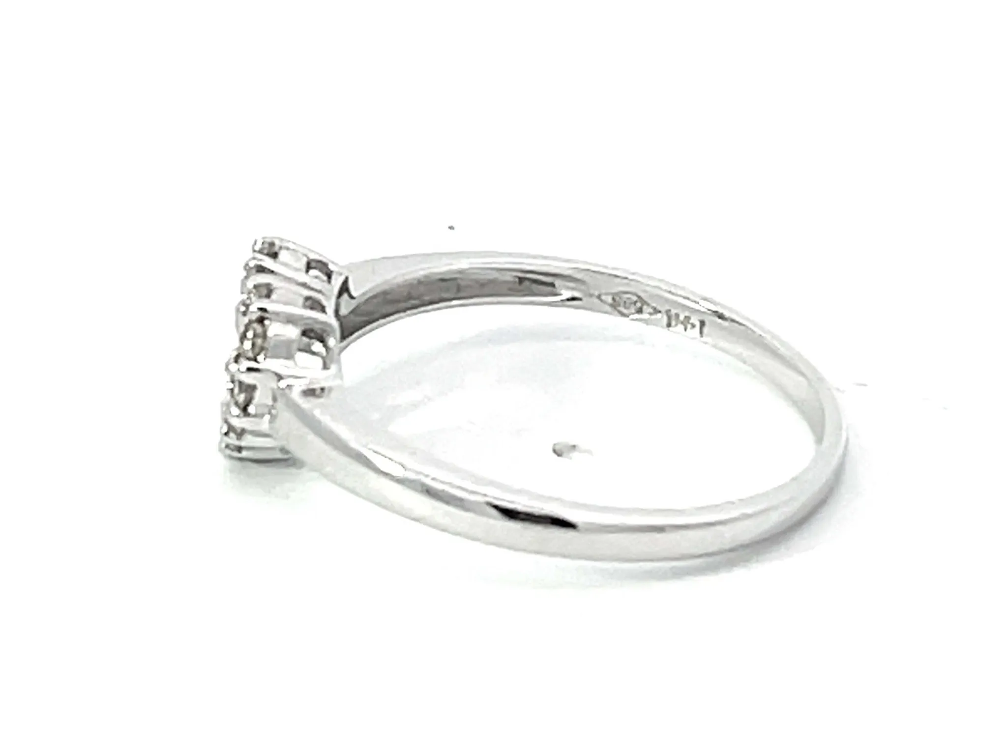Diamond Heart Ring in 14k White Gold