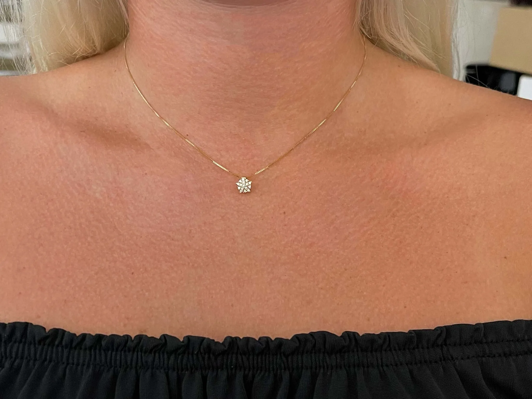 Diamond Star Necklace in 18k Yellow Gold