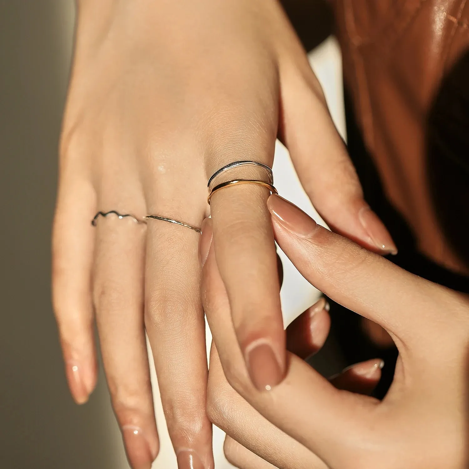 Elegant Wave Geometric Stackable Rings