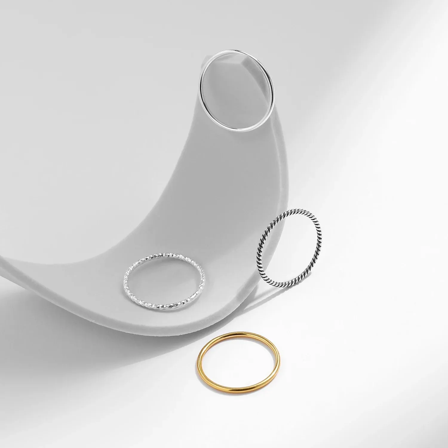 Elegant Wave Geometric Stackable Rings