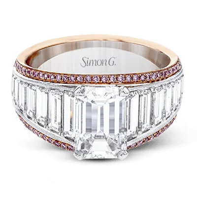 Engagement Ring in 18k Gold