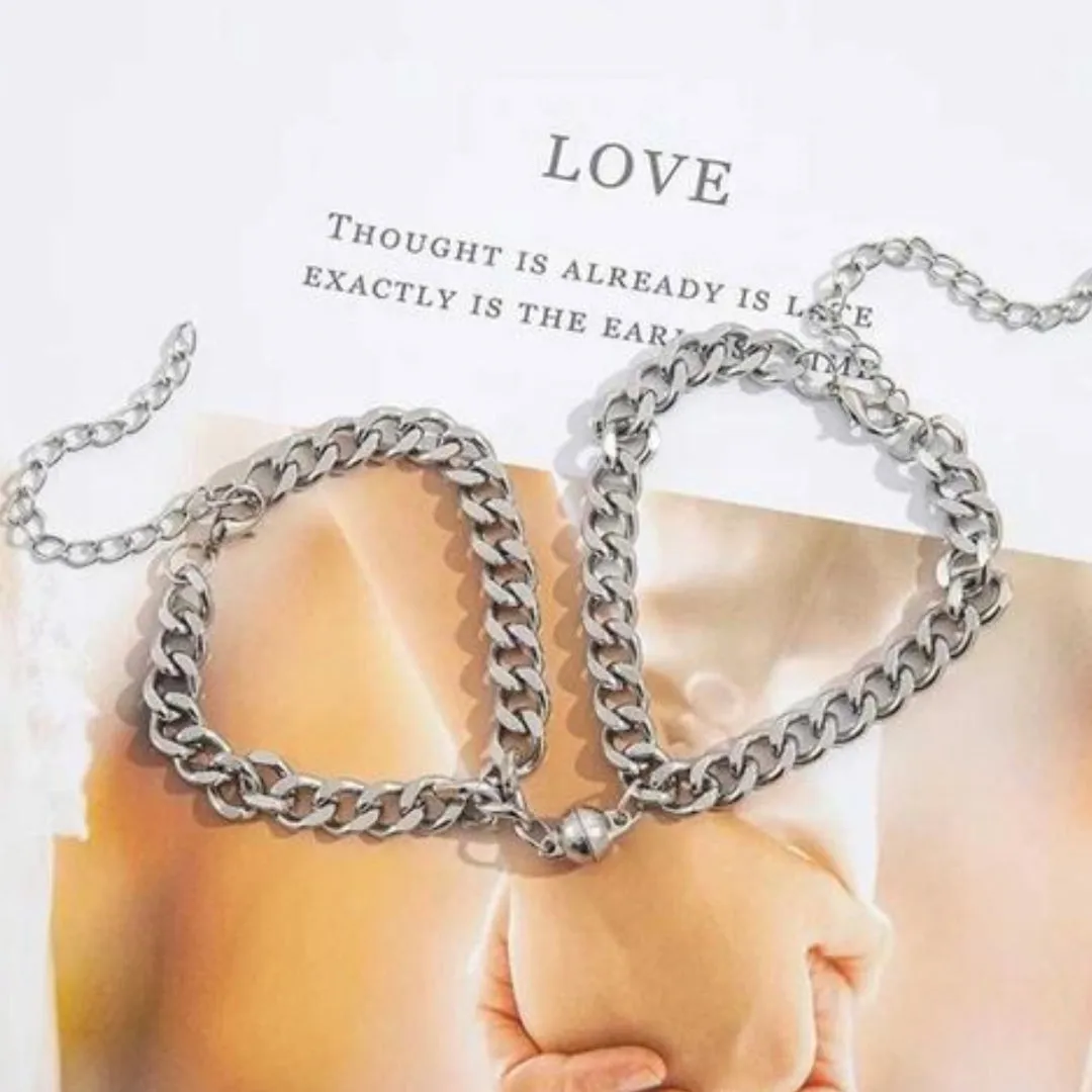 Gift Box of Couple Heart Ring, Astronaut Pendant and Ball Bracelet