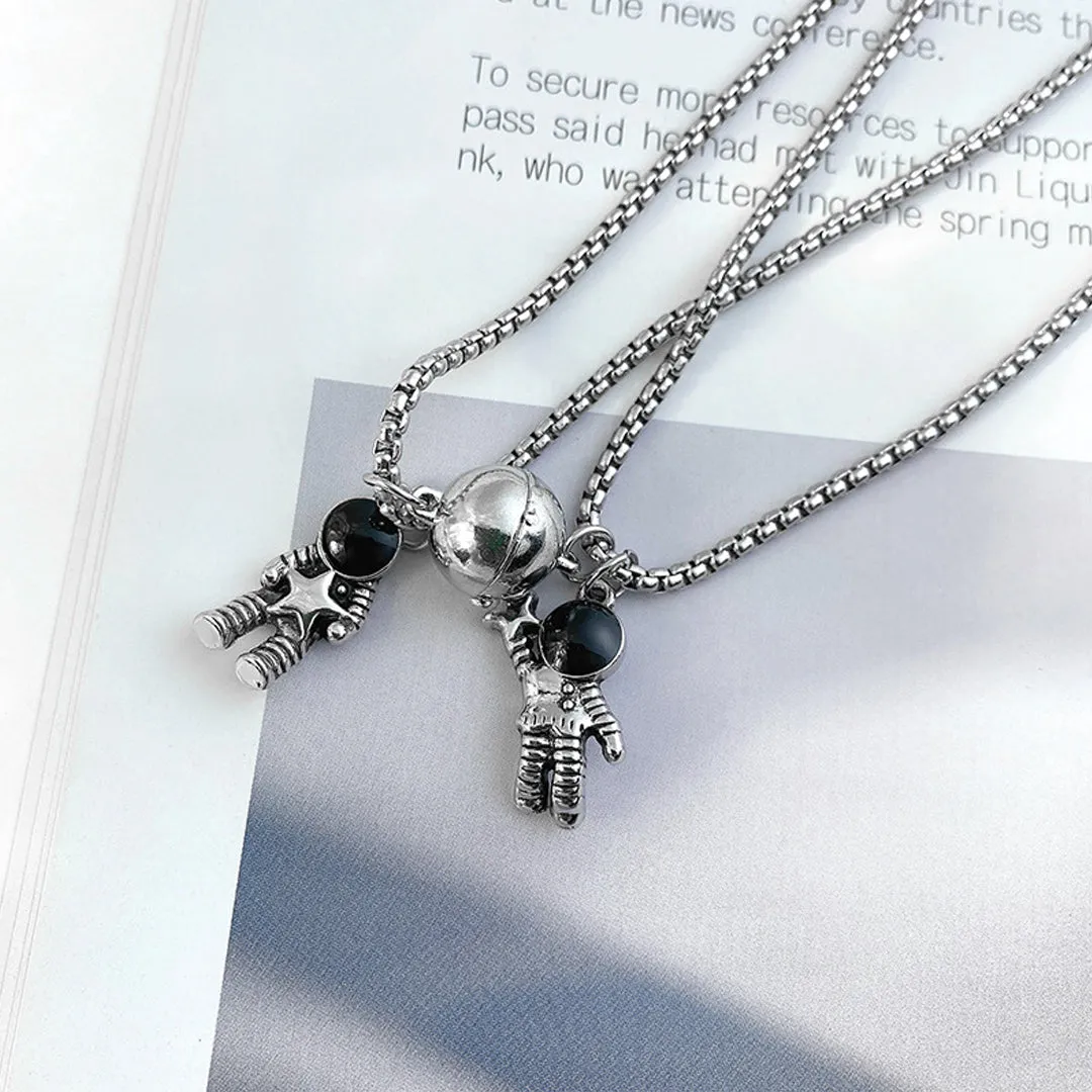 Gift Box of Couple Heart Ring, Astronaut Pendant and Ball Bracelet