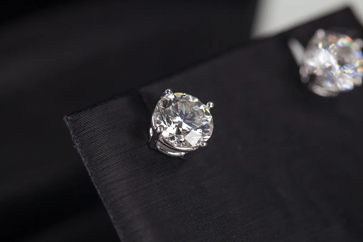 Gorgeous 2.10 Ct Round Diamond Stud Earrings in 14k White Gold H-SI2