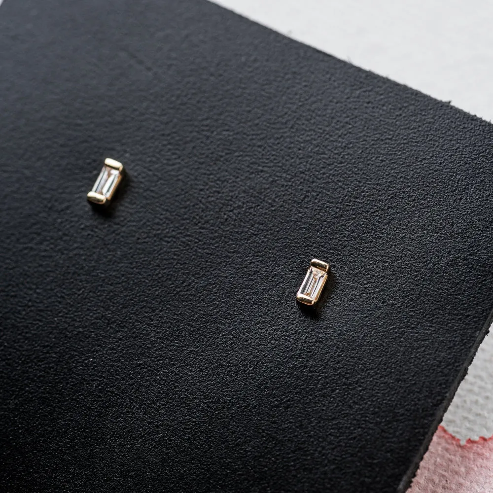 Lab-Grown Diamond Petite Baguette Stud Earrings in 14k Gold