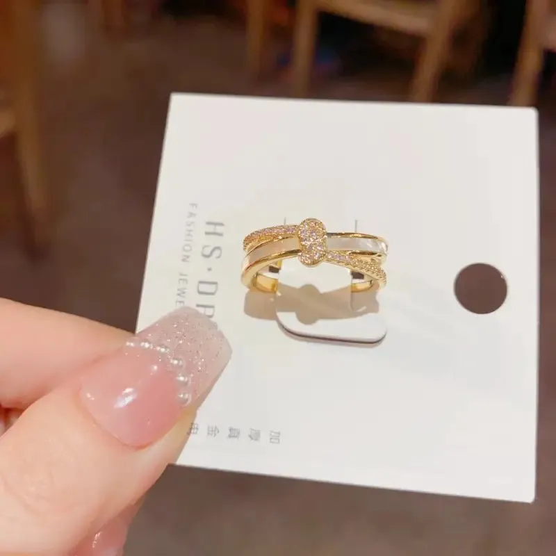 Layer Wave Open Ring with Geometric Open Mouth Design