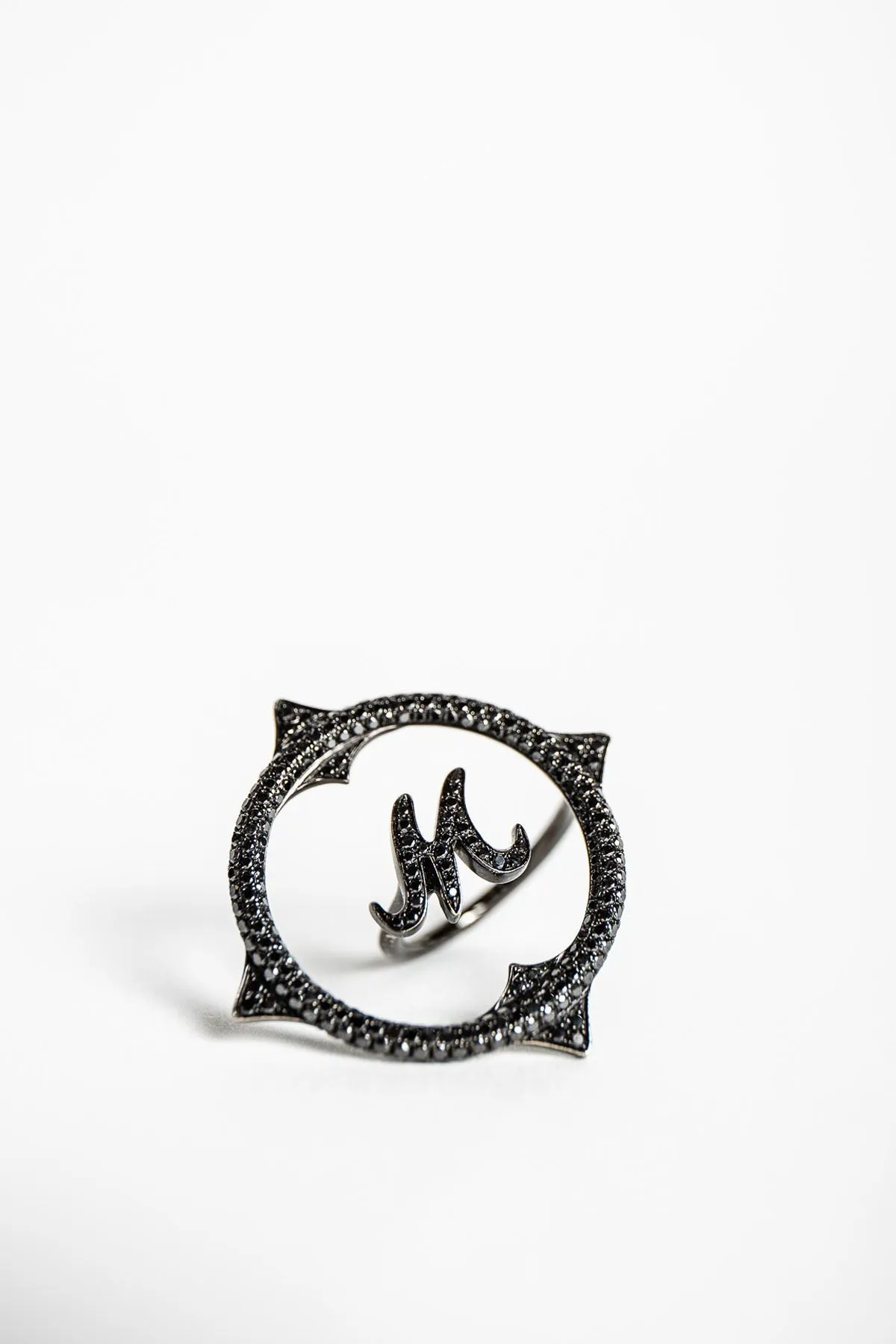LOREE RODKIN | 14K WHITE GOLD DIAMOND LETTER M RING