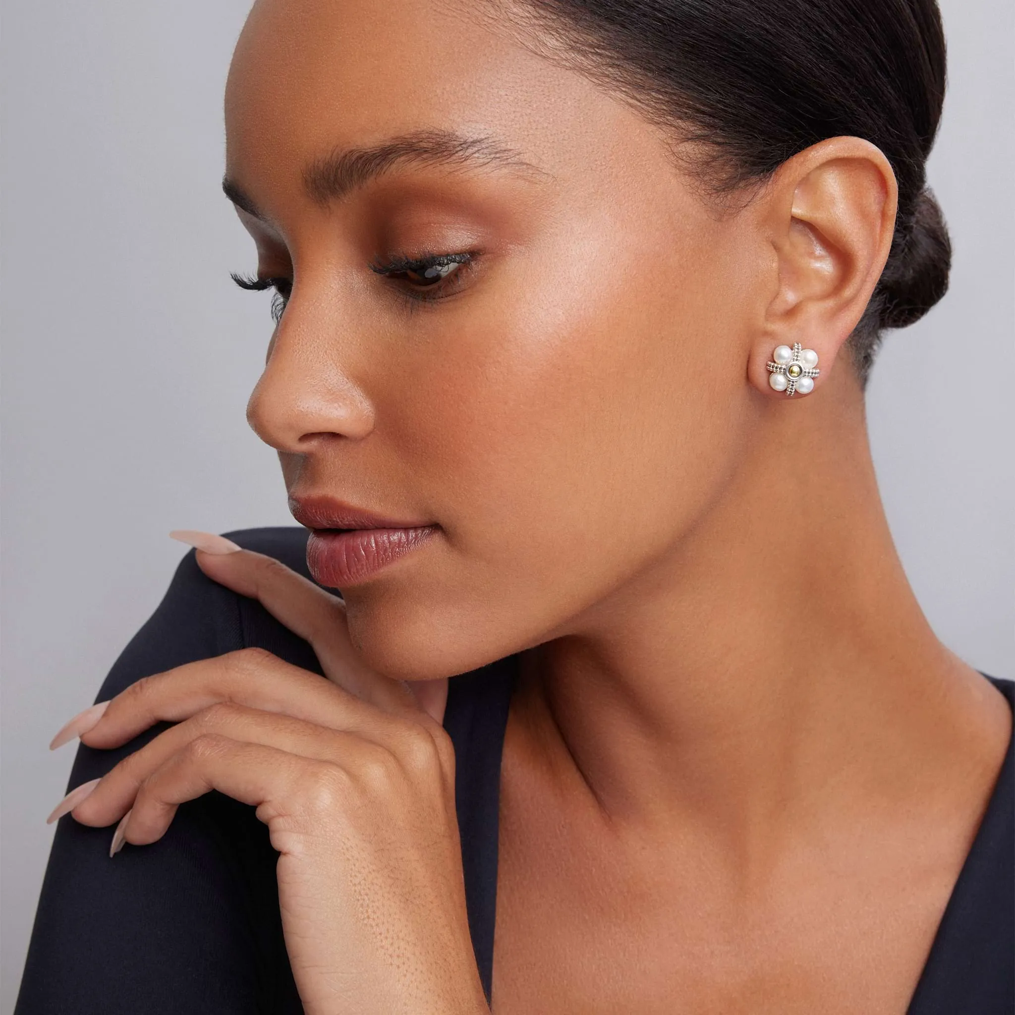 Luna Caviar Pearl Stud Earrings