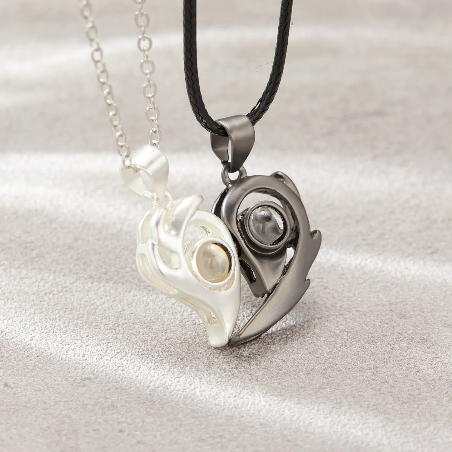 Magnetic Couple Necklaces With Love You Projection