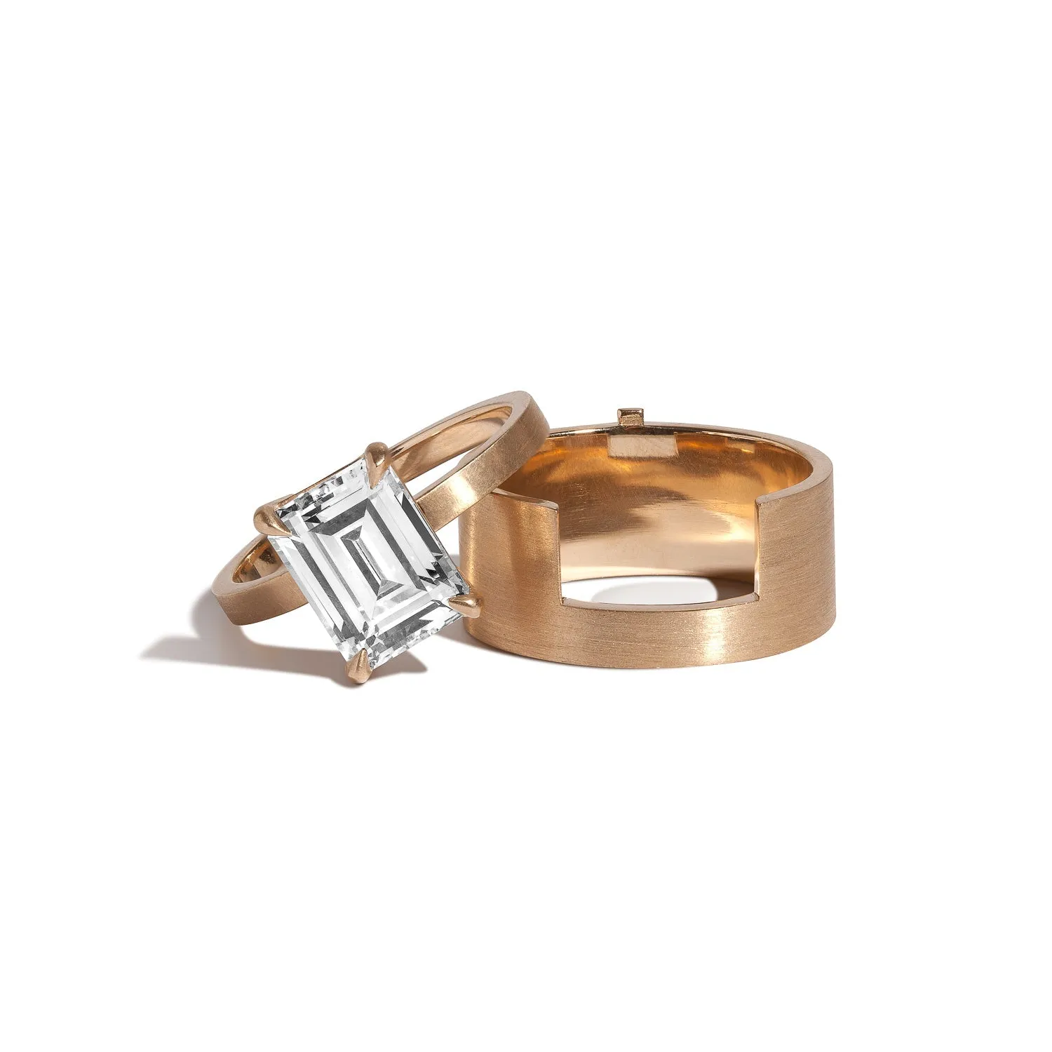 Mid-Century Kahn Emerald Ring with Cigar Band