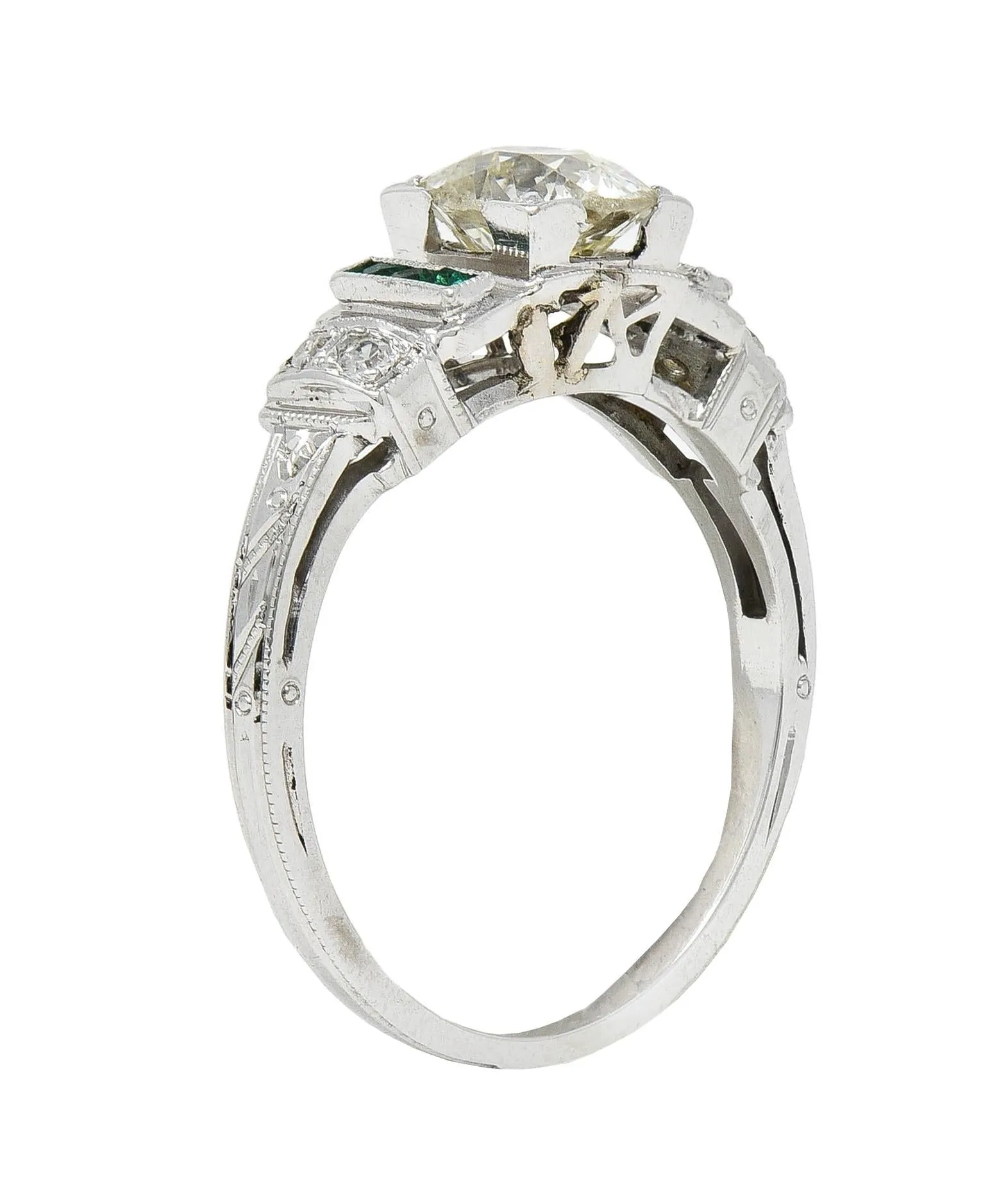 Mid-Century Old European Diamond Emerald 18 Karat White Gold Vintage Stepped Engagement Ring