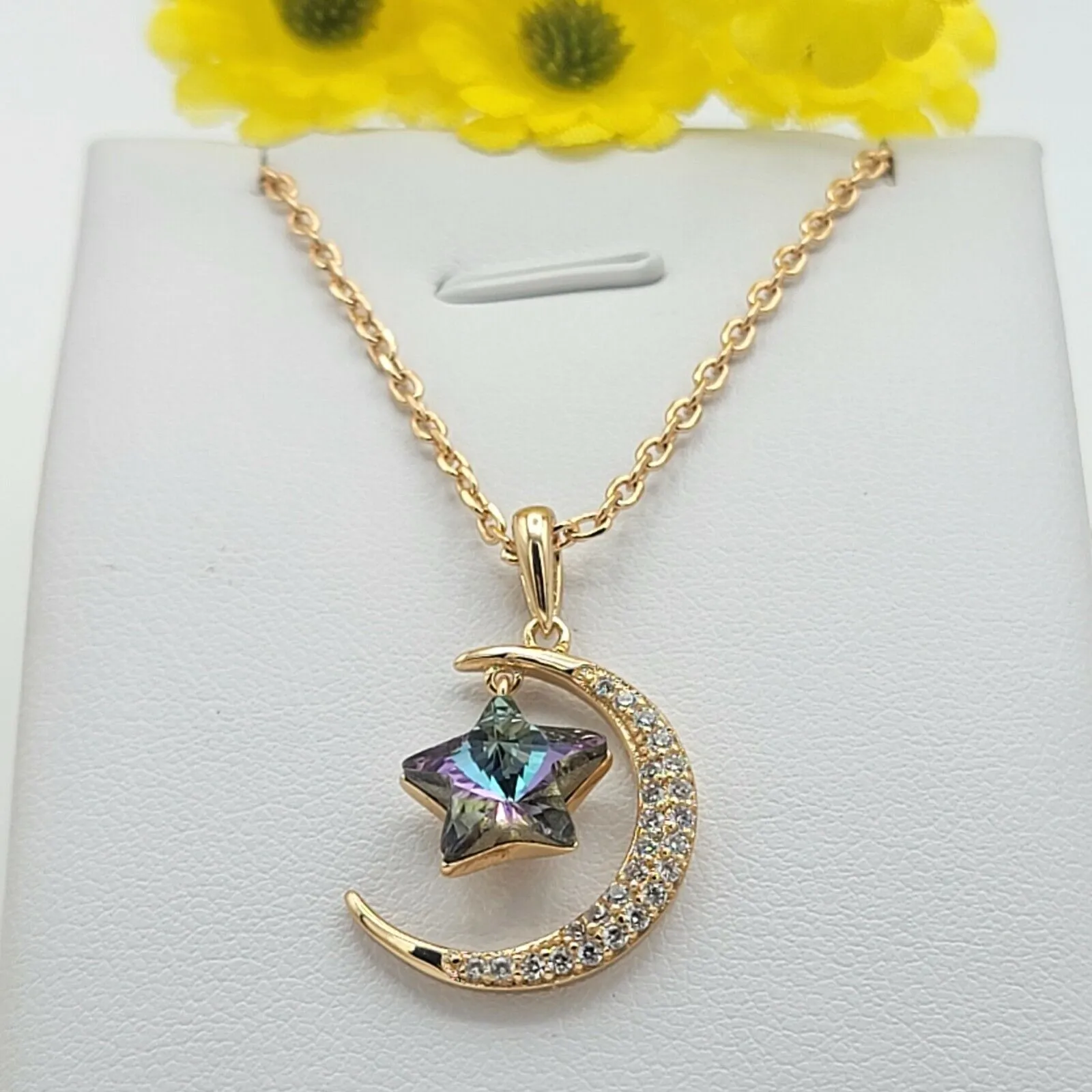 Necklaces - 18K Gold Plated. Crescent Moon & Movable Shiny Crystal Star Pendant & Chain.