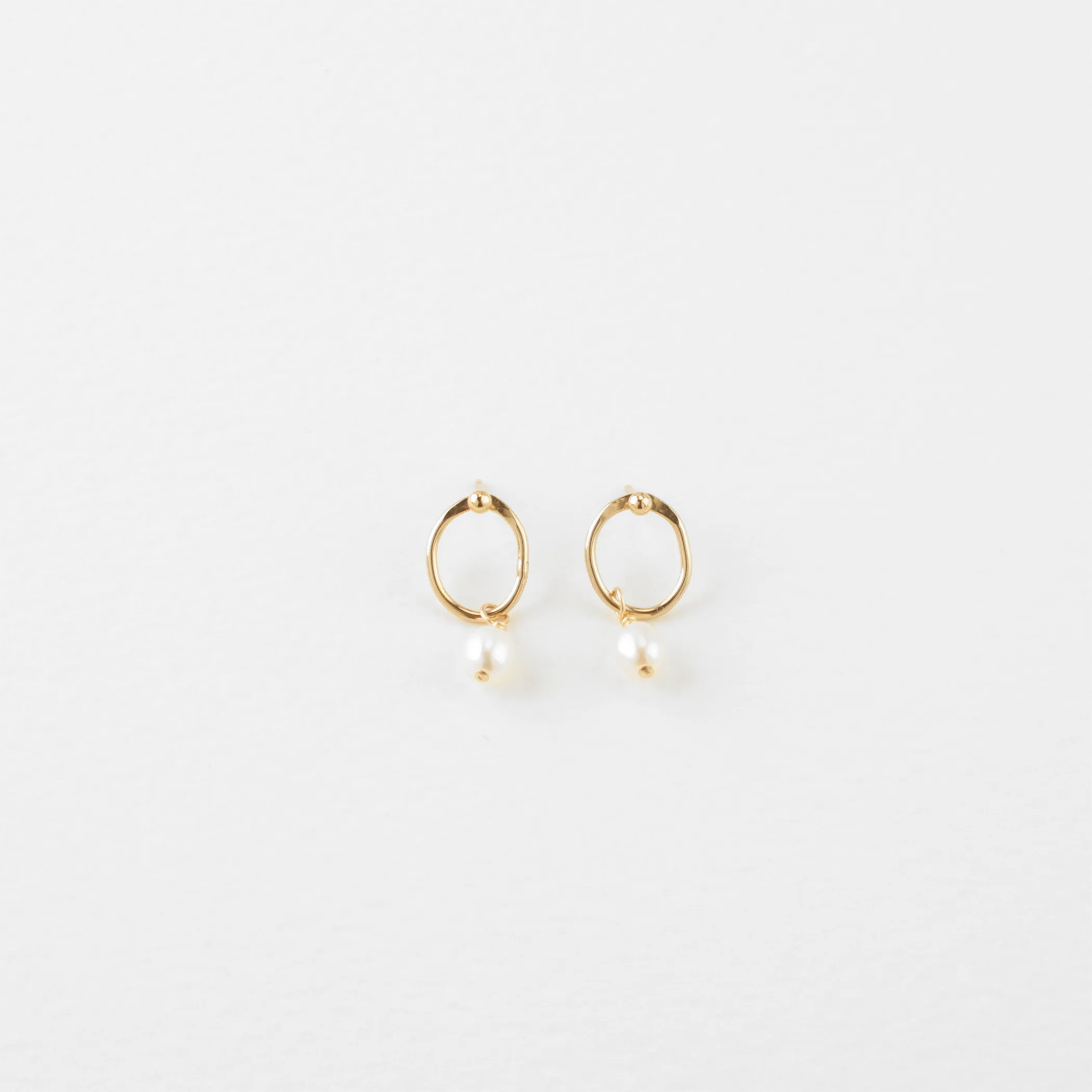 Olivia Pearl Earrings