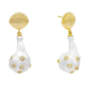 Pearl Bezel Stud Earring