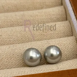 Pearl Stud Earrings - Grey
