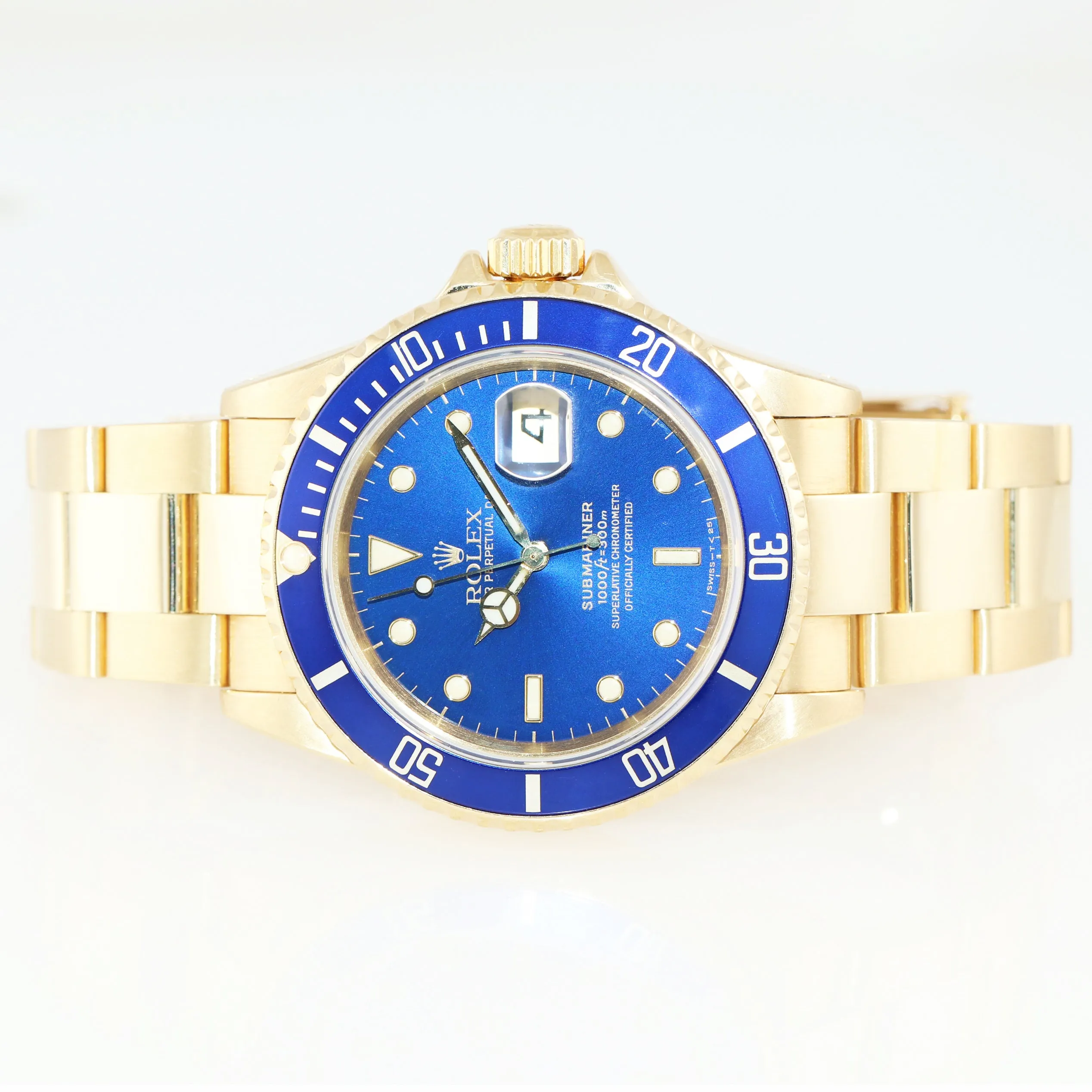 Rolex 16618 Submariner 18K Yellow Gold Blue Dial Oyster 40mm Watch 116618
