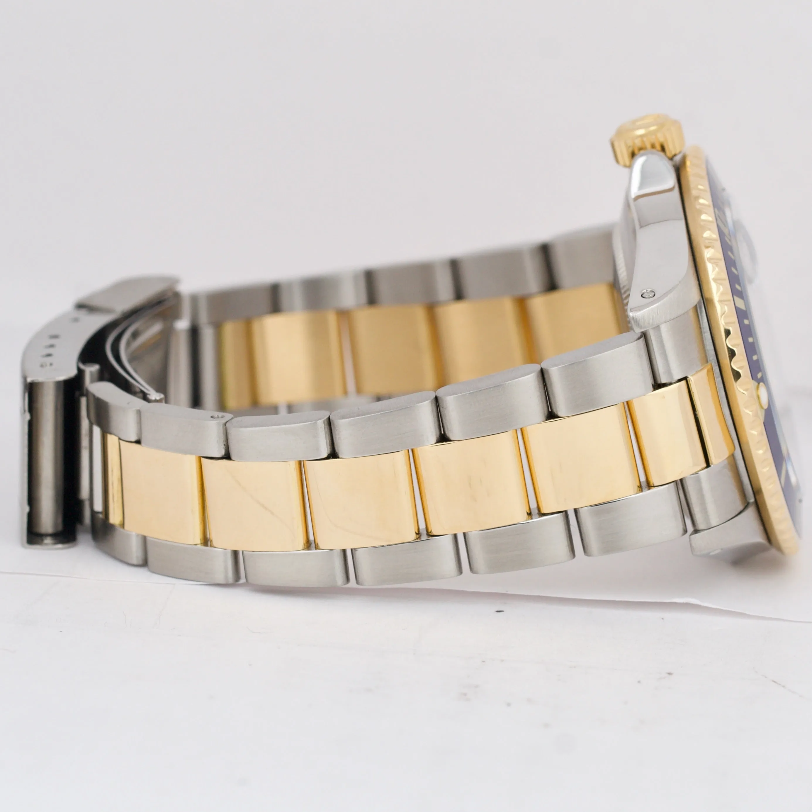 Rolex Submariner Date 18K Yellow Gold Stainless Steel Blue 40mm 16803 Watch