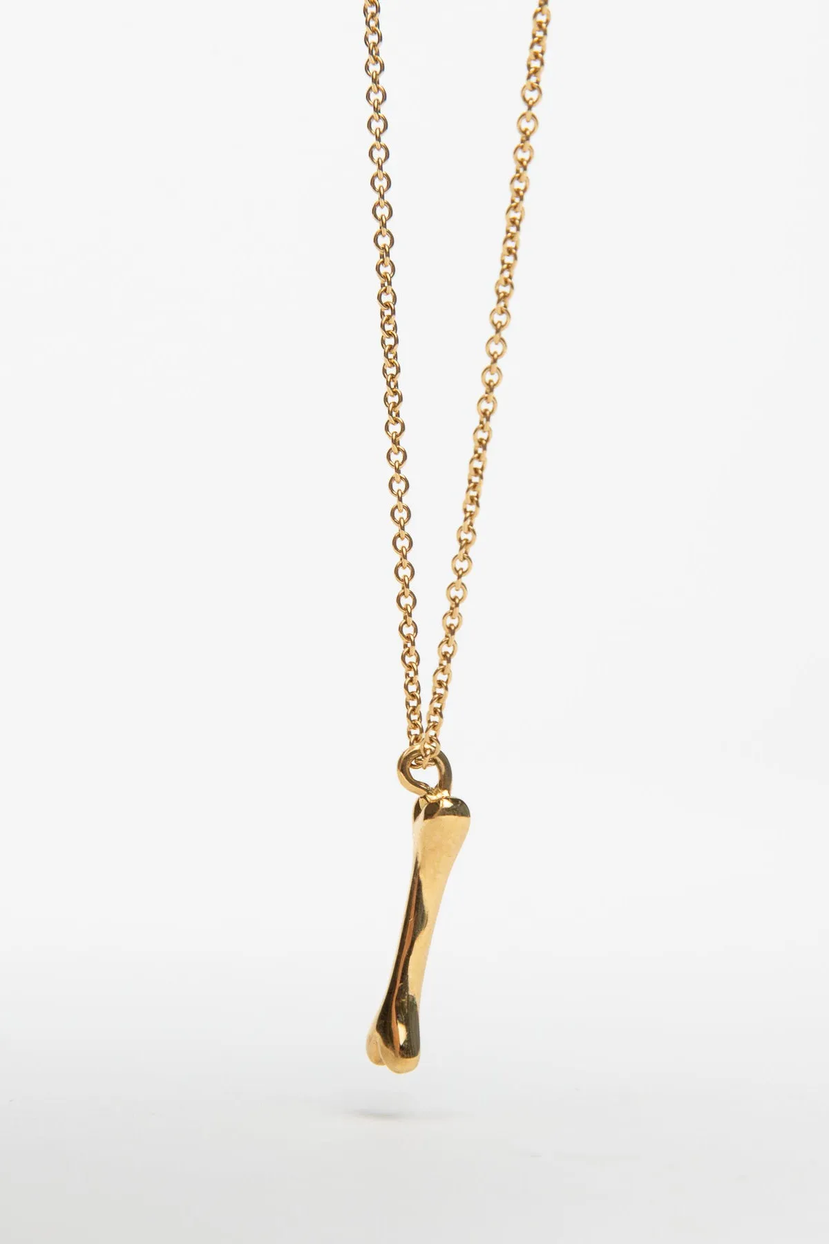 SARAH JANE WILDE | GOLD DOG BONE NECKLACE