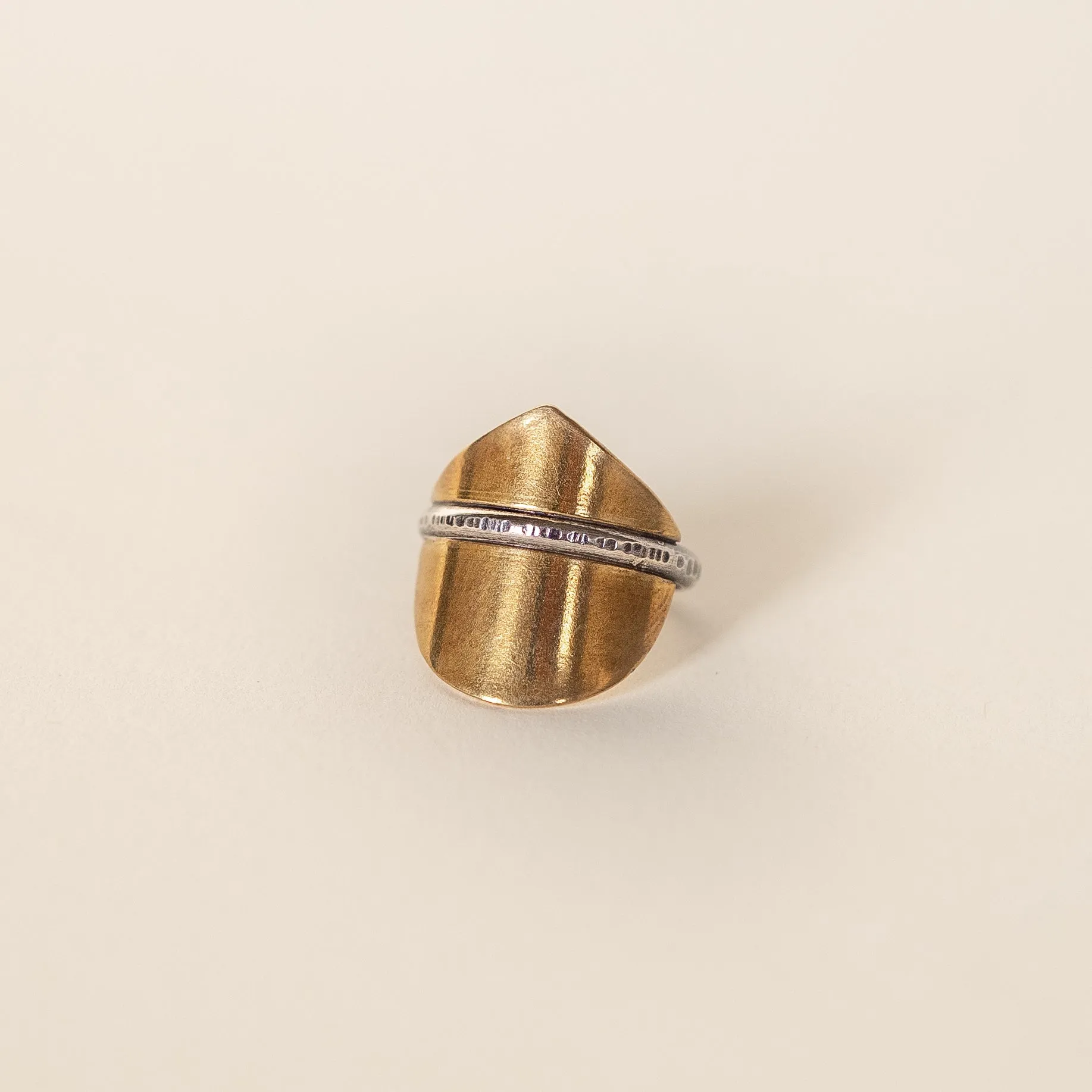 Shield Ring