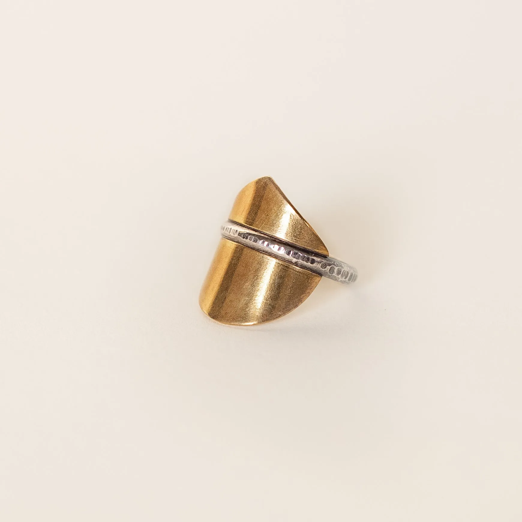 Shield Ring