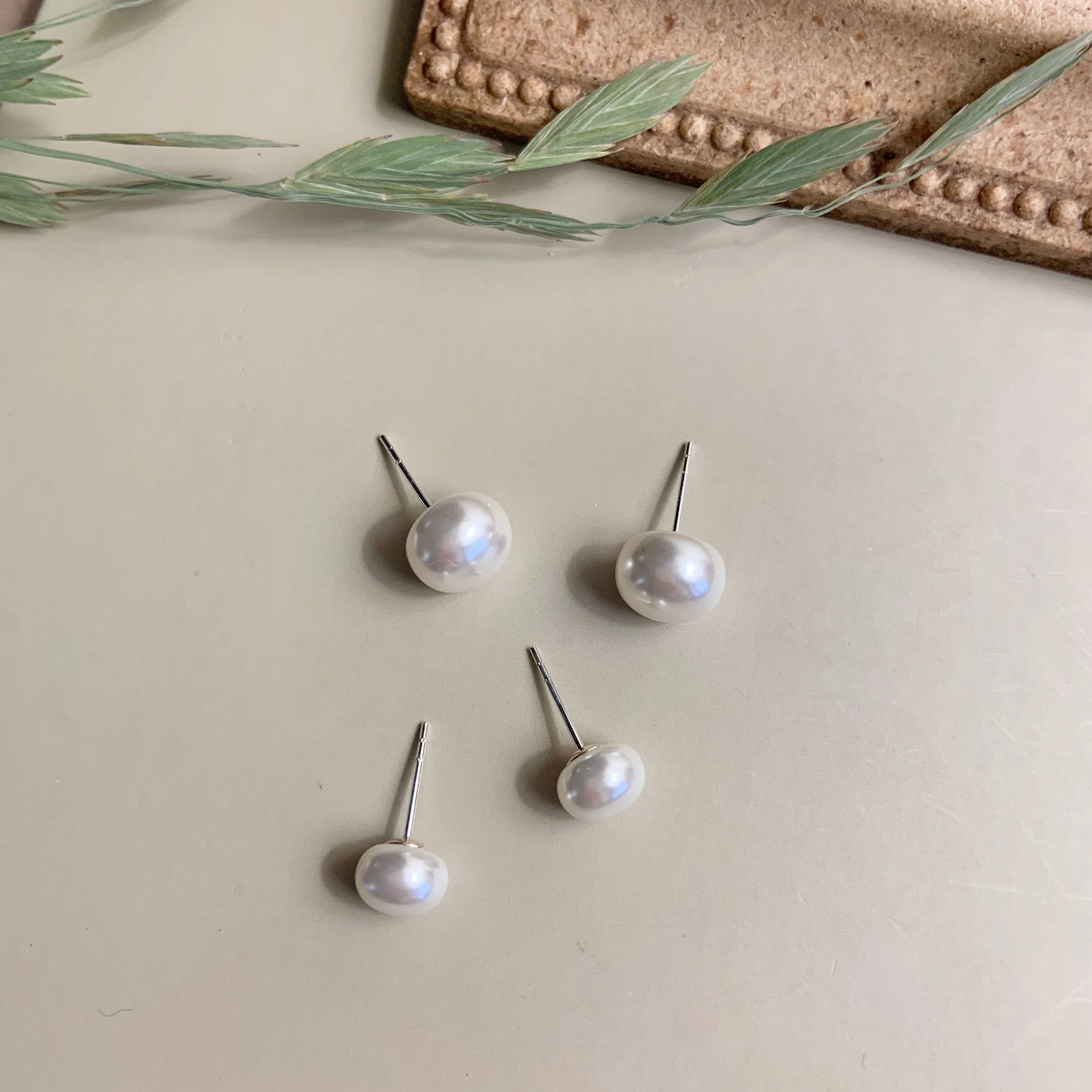 [Silver 925] Button Pearl Stud Earrings