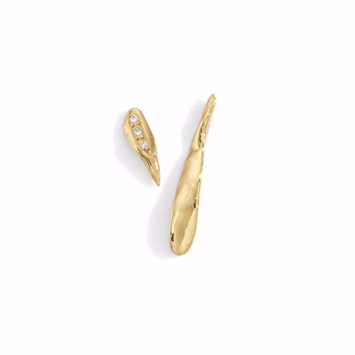 small wavy stud