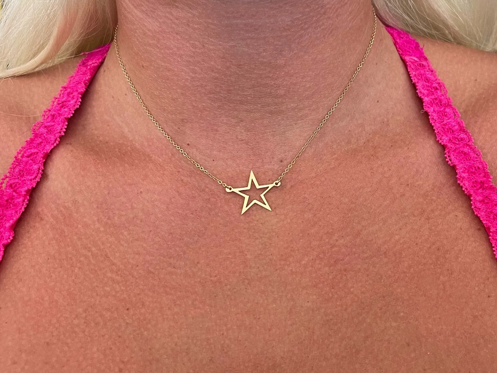 Star Necklace in 14k Yellow Gold