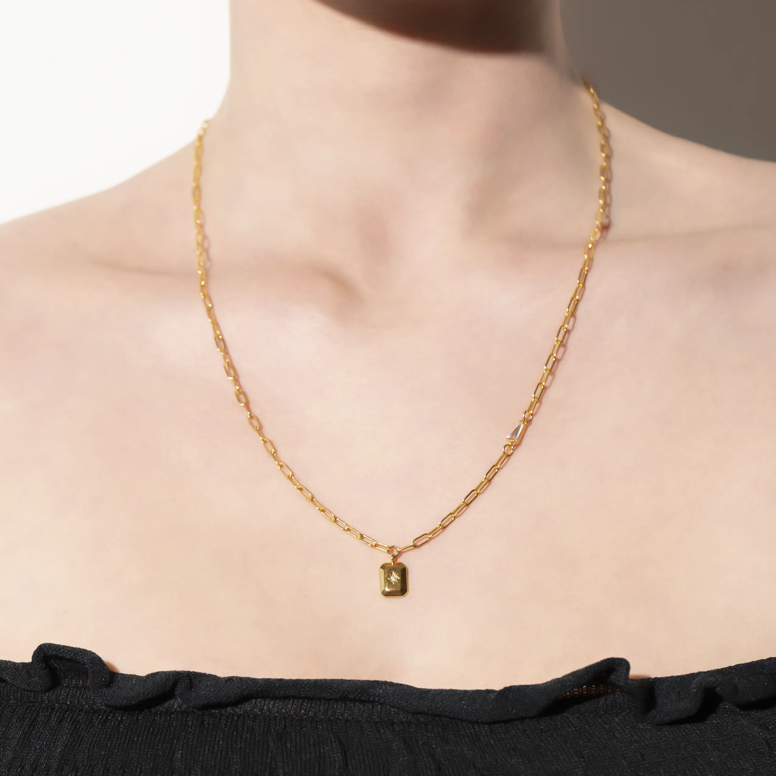 Star Pendant Necklace